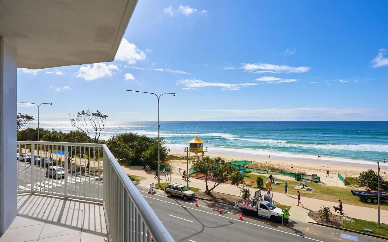 Apartamento Beachfront Escape In Surfers Paradise - Coasthm Gold Coast