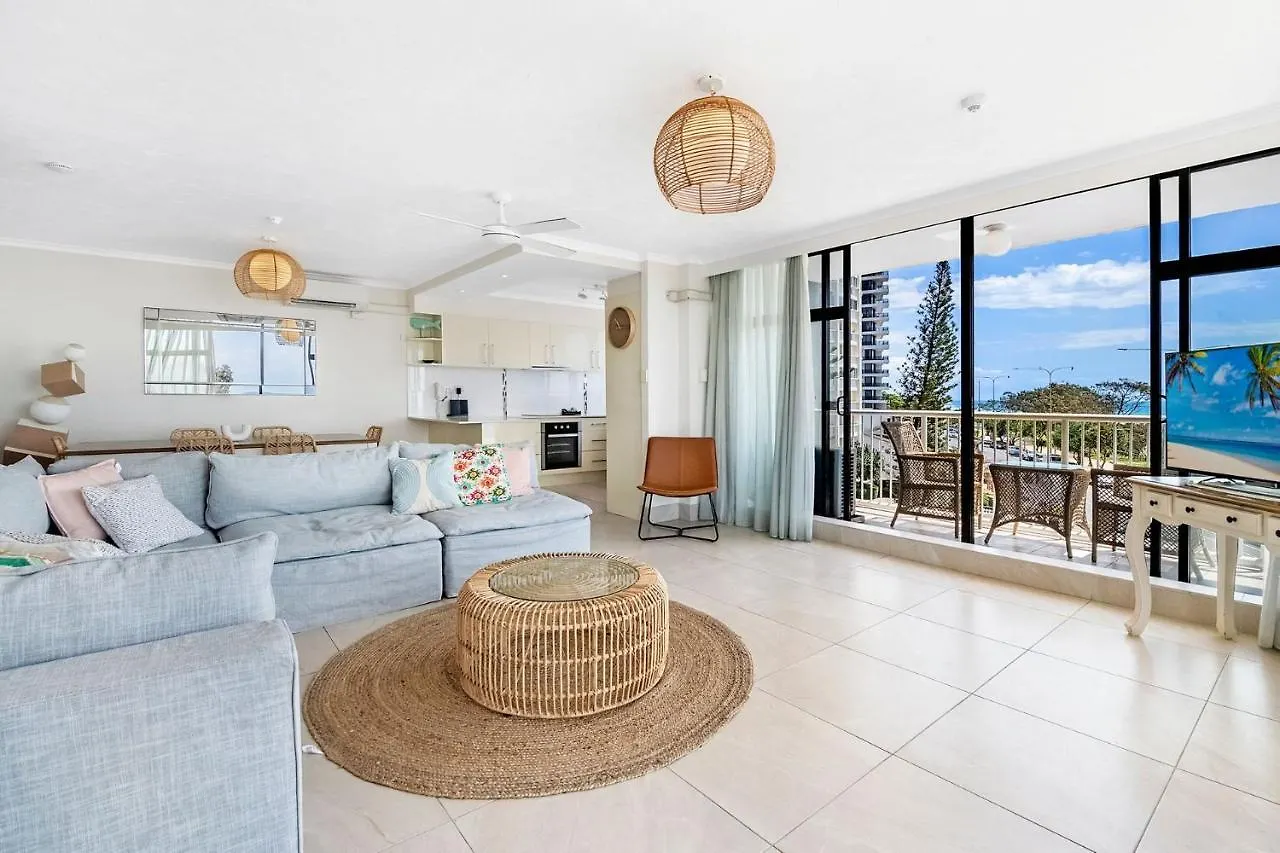 Beachfront Escape In Surfers Paradise - Coasthm Gold Coast 0*,  Australia